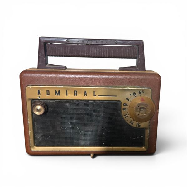 Admiral Portable Tube Radio Model 202X, Made in 1958