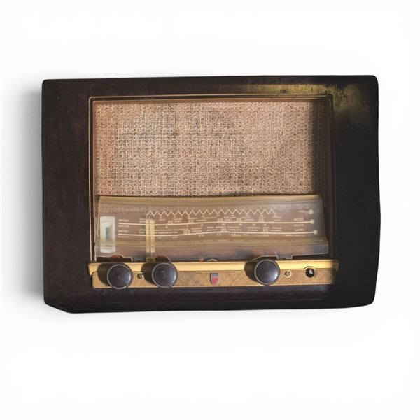 Philips Vacuum Tube Table Radio Receiver, Model P146