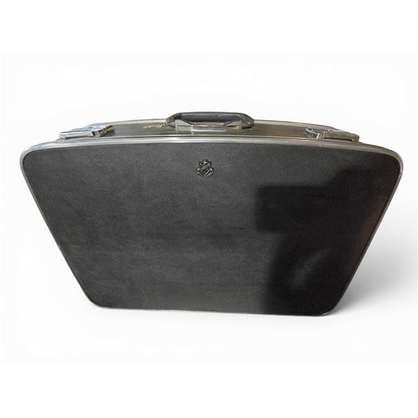 Sheerline Mid-Century Hard-Shell Suitcase - Close, No Key