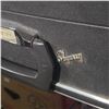 Image 2 : Sheerline Mid-Century Hard-Shell Suitcase - Close, No Key