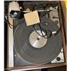 Image 4 : Group of 2 Semi-Automatic Turntables & SAE Solid State Stereo Power Amplifier 2400L