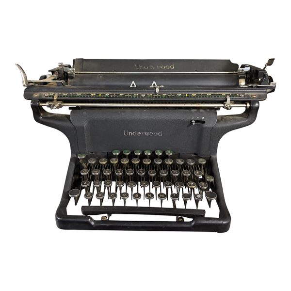 Vintage Underwood Desktop Typewriter