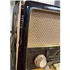 Image 2 : 1950-60s EMUD Rekord Senior 60 AM/FM/SW Tube Radio - wooden case damaged