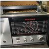 Image 2 : 1960s Nivico Solid State 12 Transistor FA-900N Radio