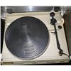 Image 2 : 1980s Garrard B-20 Semi Auto Belt Drive Turntable