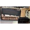 Image 3 : 2 -Pcs Vintage Portable Radios - Boeier and Nanaola