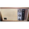 Image 2 : Transonic Mark I AM/FM Tube Radio