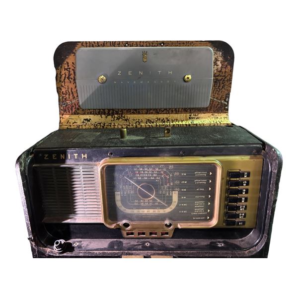 Zenith Trans-Oceanic Portable Radio