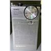 Image 5 : Collection of 4 Portable Transistor and Emergency Radios (Sony, Sanyo, and More)