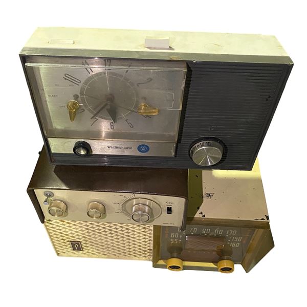 Group of 3 Westinghouse Clock Radio, Philco Tabletop Radio, Etc.