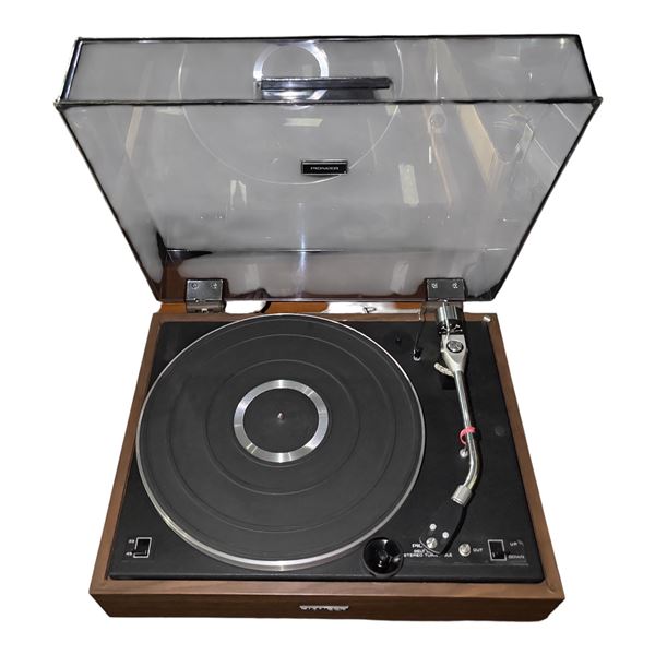 Vintage Turntable Pioneer in Case Model PL-15