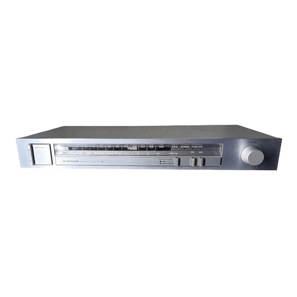 Pioneer F-50 Stereo Tuner