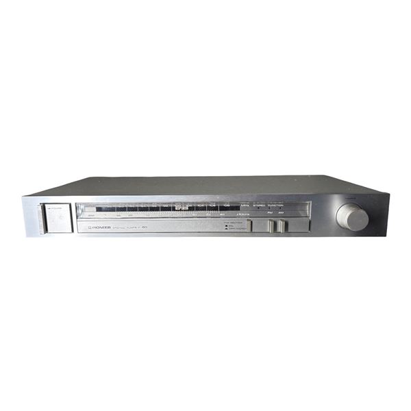 Pioneer F-50 Stereo Tuner