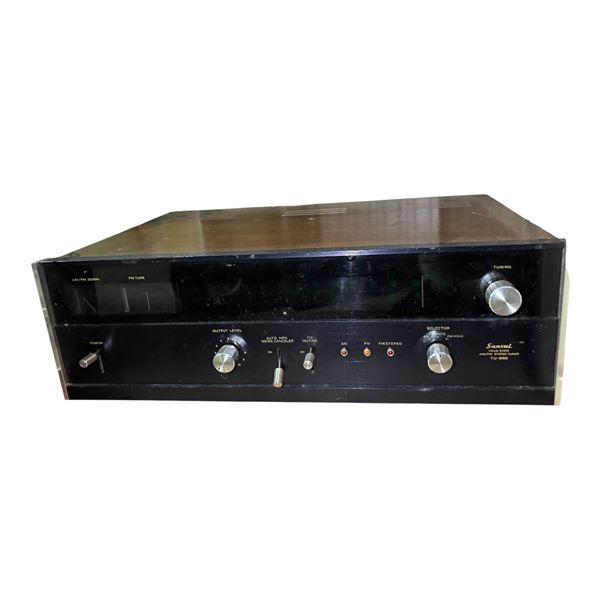 Sansui Solid-State AM/FM Stereo Tuner Model TU-888