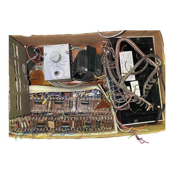 Viking Model P8KRU77 Radio Chassis, Philco & Hammond Transformer Parts Lot