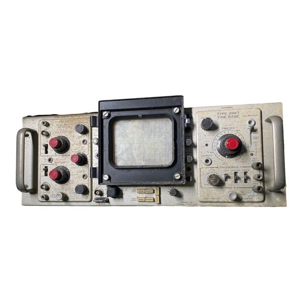 Tektronix Storage Oscilloscope w/ Type 2B67 Time Base & Type 3A72 Dual-Trace Amplifier