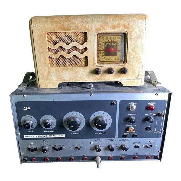 Vintage Philco Bare-Wood Tube Radio & B+K Model 1076 Television Analyst