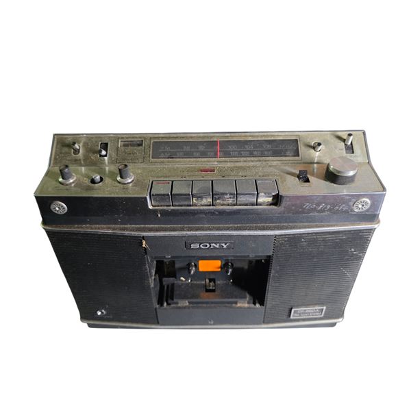 Sony CF-550A Stereo Cassette-Corder FM/AM Radio