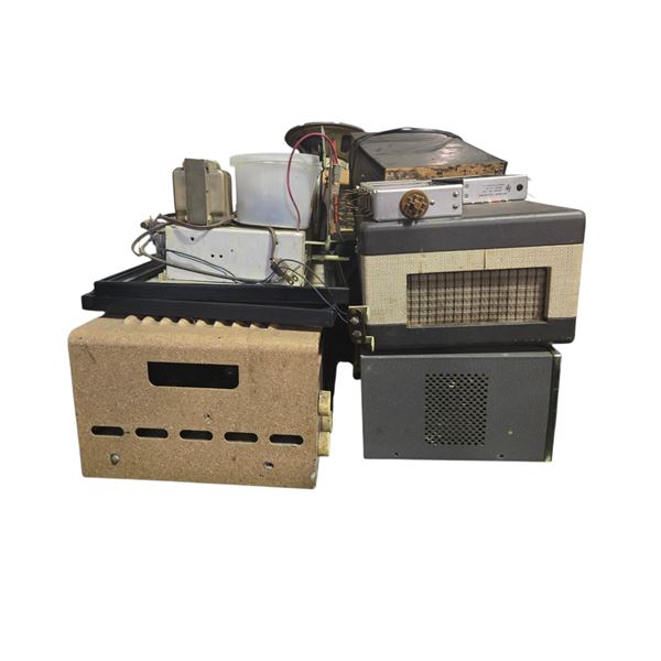 Assorted Vintage Electronics Group