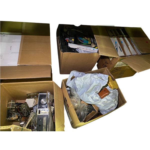 Full Box of Dreamwriter T400 and Misc Vintage Accessories