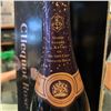 Image 3 : 1983 Veuve Clicquot Ponsardin Sealed Champagne (w/box - Slight Damage to box)
