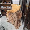 Image 3 : Vintage Faux Fur Stole - Brown & Black, 50" x 60"