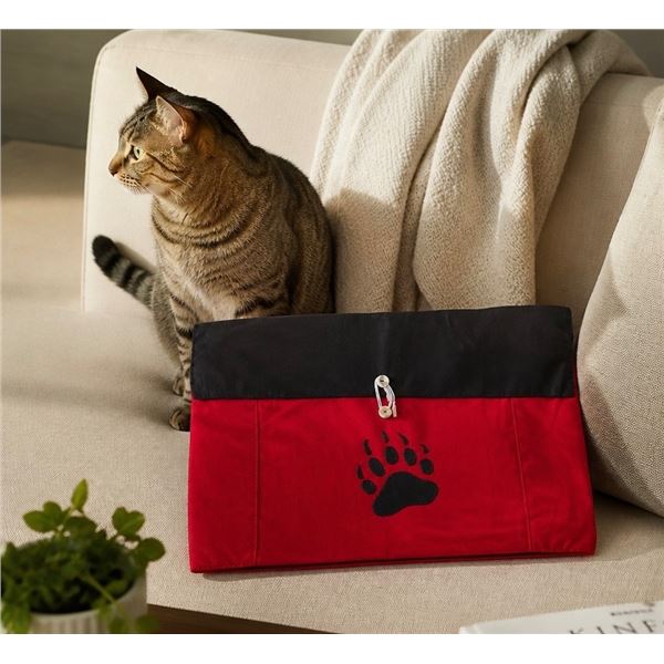Paul Johnny, Felt Applique Bear Paw Wall Hanging/Pouch (Black/Red)
