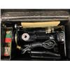 Image 7 : Singer Sewing Machine with Case