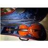 Image 2 : Violin with Bow in Hard Case