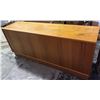 Image 2 : Wooden 8-Drawers Dresser, H29" x W70" x D19"