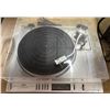 Image 2 : Akai AP-Q70 Quartz Synthesizer Direct-Drive Turntable