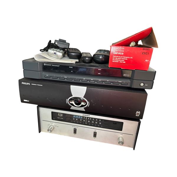 General Instrument cable box, Philips "Personal TV Receiver" (TiVo-branded), and an Armaco AM/FM tun
