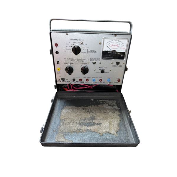 Sencore SS137 TV Sweep Circuit Analyzer in case