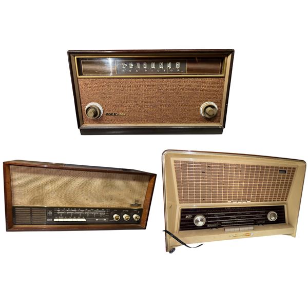 RCA Victor Tube Radio, Grundig Multiband Radio & Vintage European Tube Radio