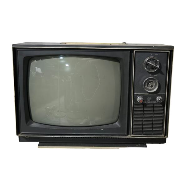 Vintage Portable TV: "The Windsor" Solid State Television