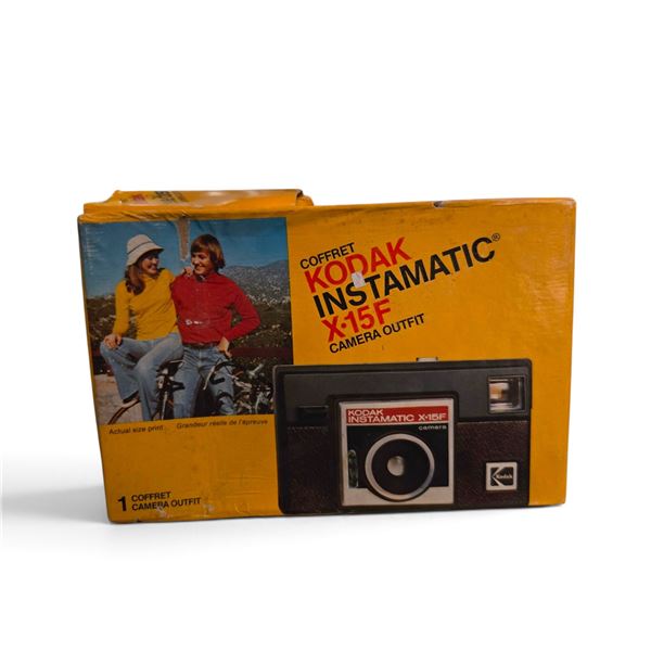 Vintage Kodak Instamatic X-15F Camera Outfit in Original Box