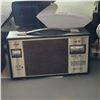 Image 4 : Vintage Speakers, Strauss Transistor Radio & Realistic Wall Mount Speaker System