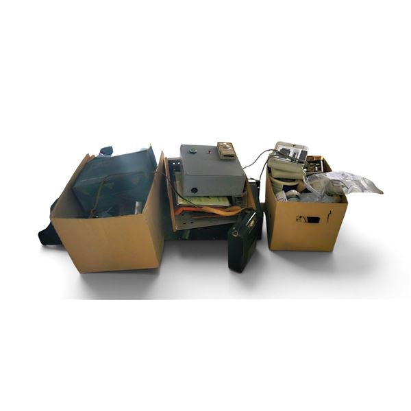 Vintage Electronics & Household Lot: Argus Projector, TEAC Deck, Transistor Radios & Misc.