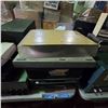 Image 2 : Table of Test Equipment Lot: EICO Flyback Transformer Tester, HL-500 Linear Amplifier, Bendix BC-638