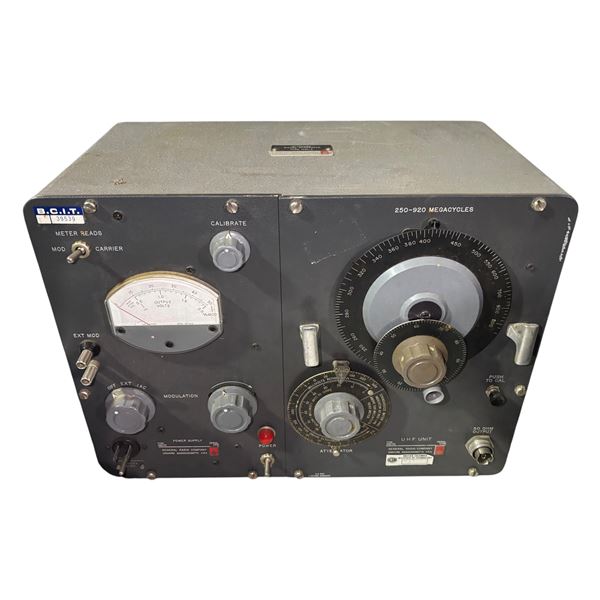 GenRad Standard Signal Generator 1021-A