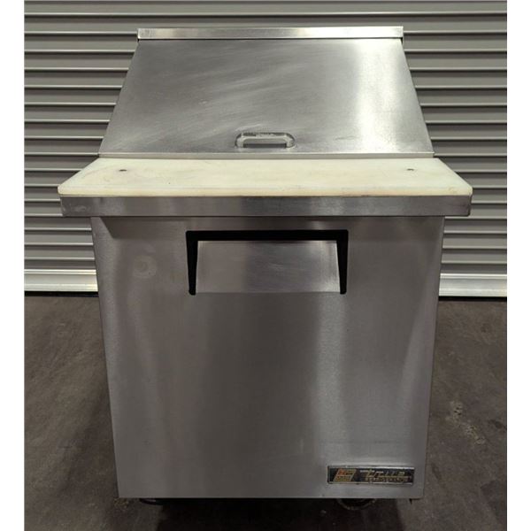 True TSSU-27-12M-B 27" Refrigerated Salad/Sandwich Prep Table