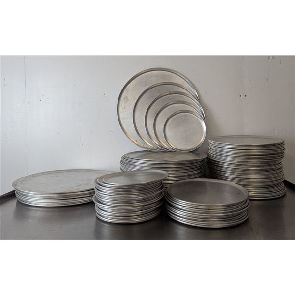 Various Sizes of Pizza Pans - Lot of Approx. 100pcs