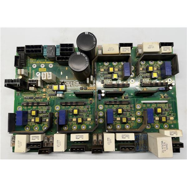 Fanuc #A06B-6105-H002 Servo Amplifier w/#A16B-2000-0062/06C Circuit Board