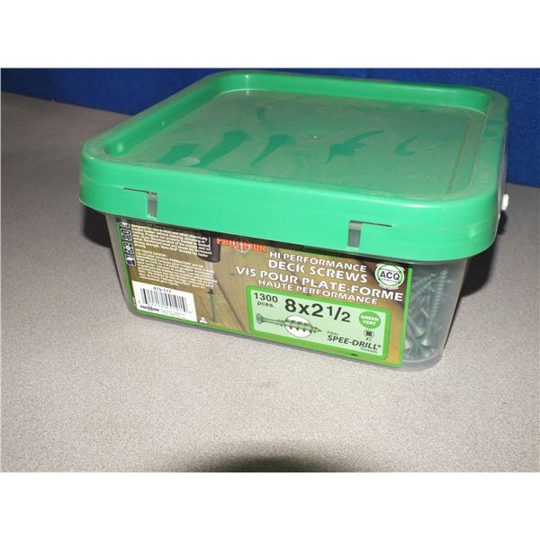 1 Tub Of #8 x 2 1/2" Deck Screws