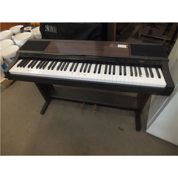 Yamaha CVP-3 Electric Organ / no Bench