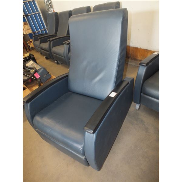 Recliner Chair On Wheels
