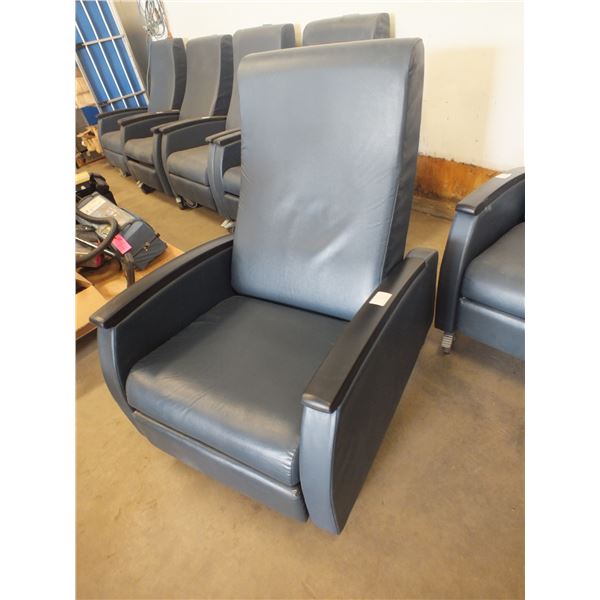 Recliner Chair On Wheels