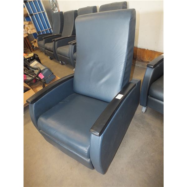 Recliner Chair On Wheels