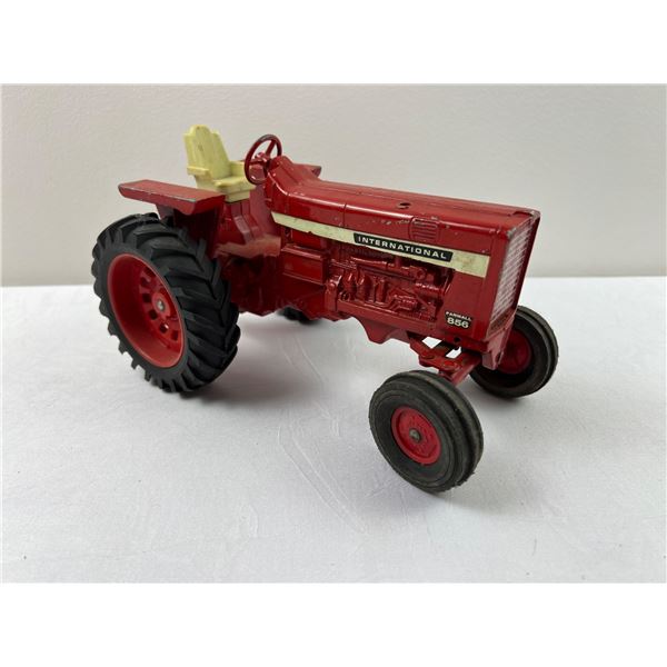 International Farmall 856 Tractor