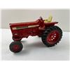 Image 3 : International Farmall 856 Tractor